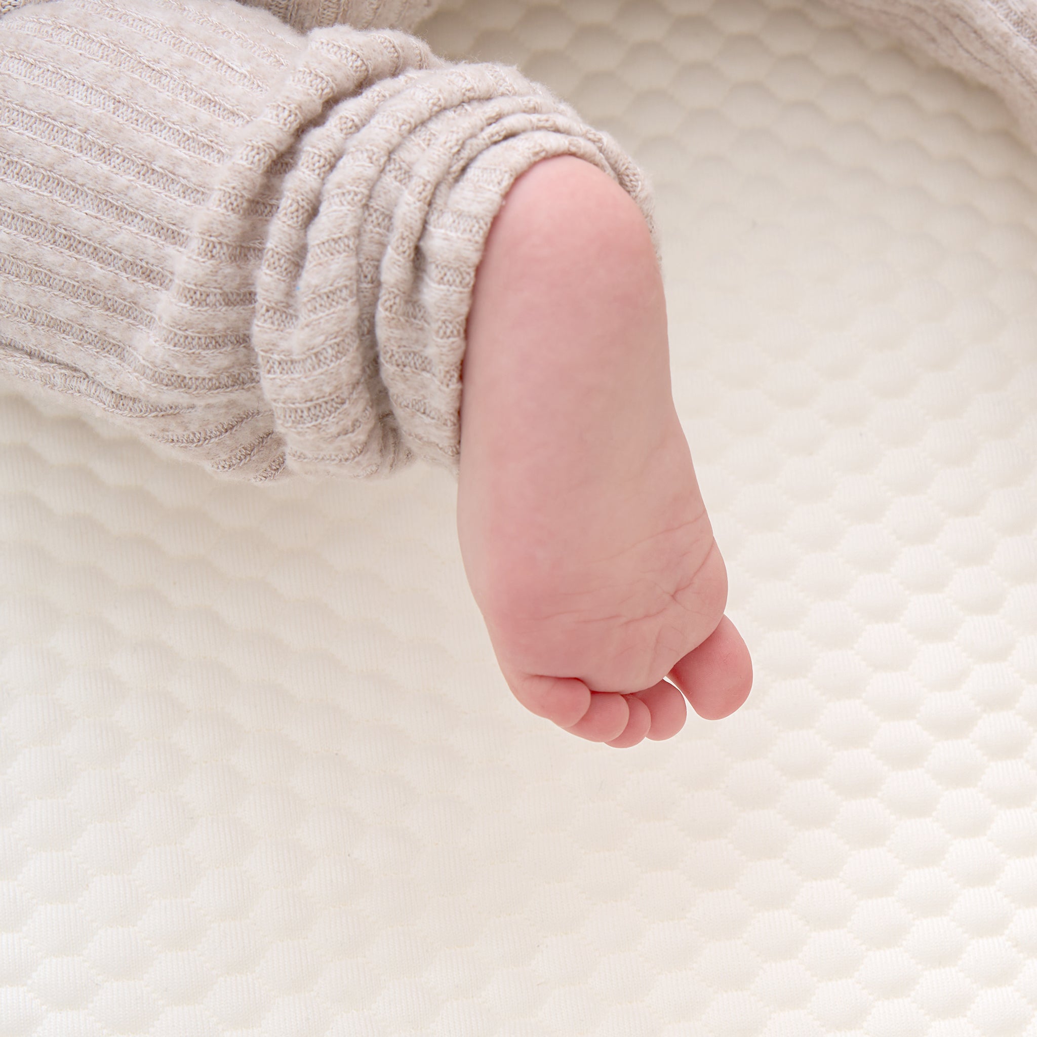 Tiny Dreamer™ - Premium Foam Crib Mattress (To Fit SnüzPod 4) 75.5 x 40cm - The Tiny Bed Company™
