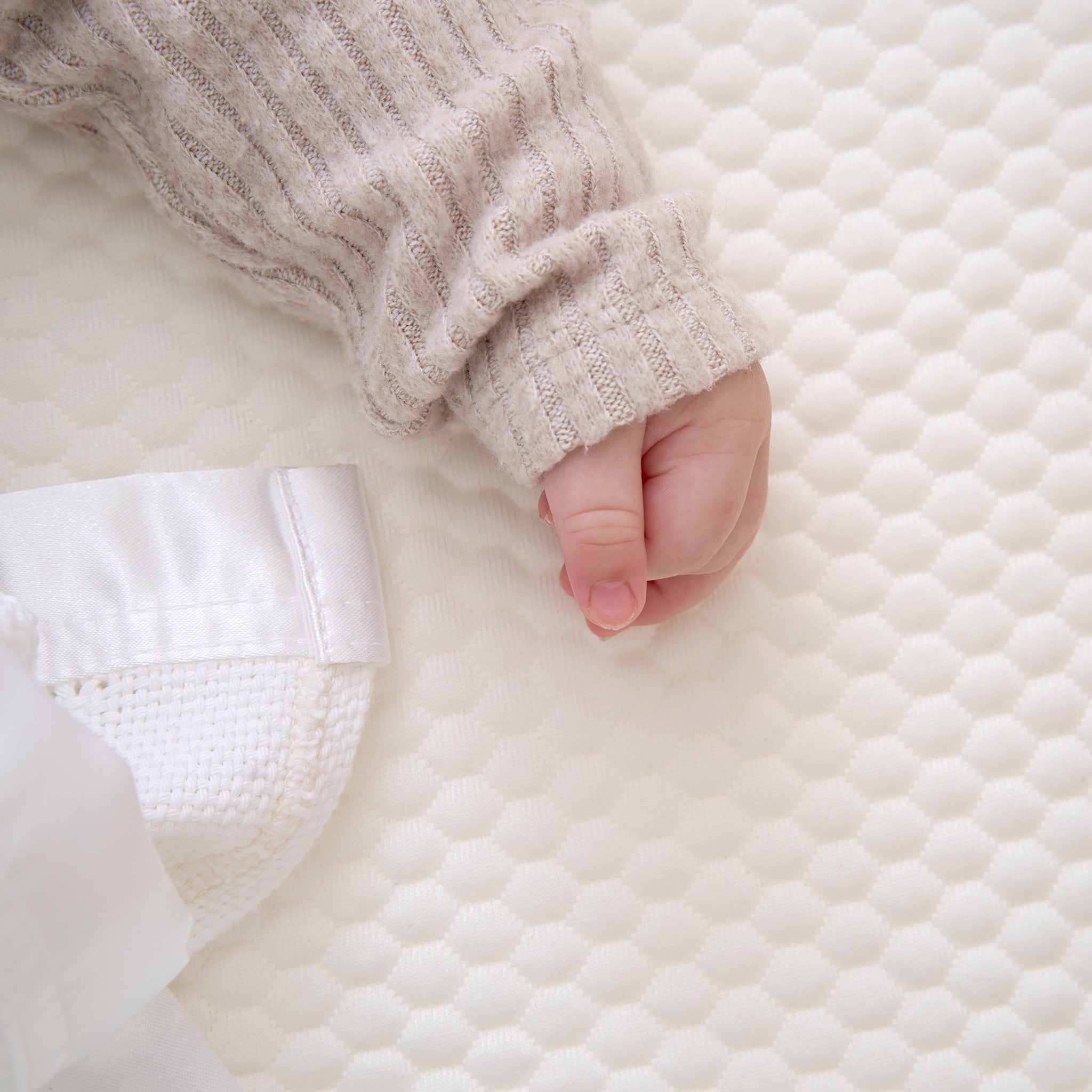 Tiny Dreamer™ - Premium Foam Folding Travel Cot Mattress To Fit Maxi-Cosi Swift (97 x 78cm) - The Tiny Bed Company™
