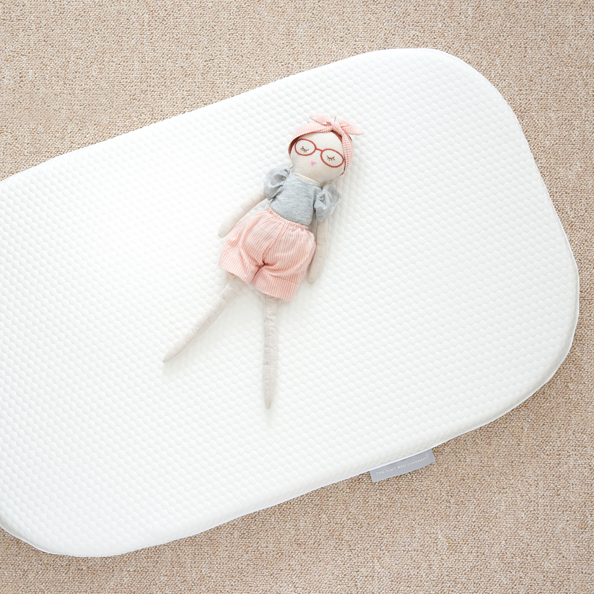 Premium Organic 100% Cotton Fitted Sheet to fit Maxi-Cosi Iora – 80 x 50cm - The Tiny Bed Company™
